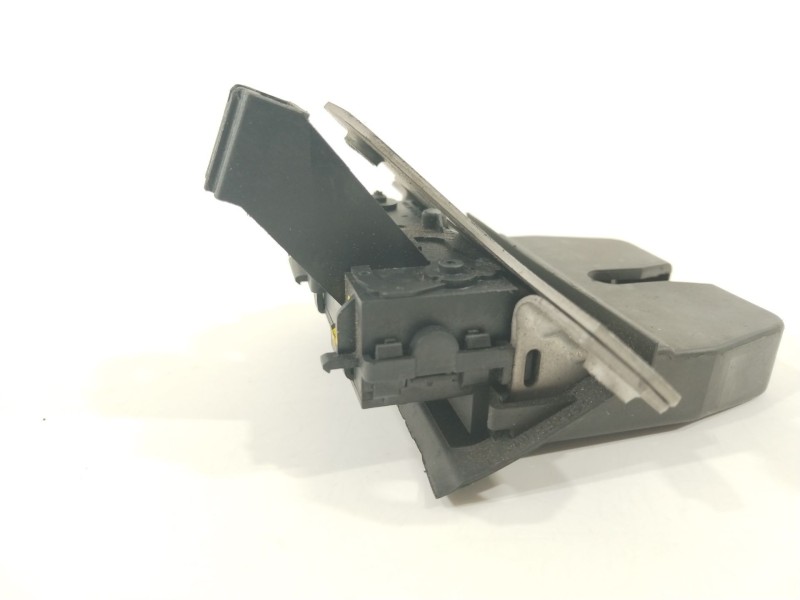 Recambio de cerradura maletero / porton para ford mondeo ber. (ca2) ghia referencia OEM IAM 8M51R442A66EA  