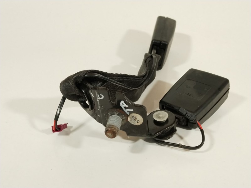 Recambio de enganche cinturon trasero central para mini mini (f56) cooper d referencia OEM IAM 7364225  72117363789