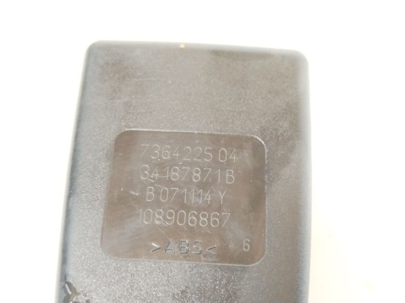 Recambio de enganche cinturon trasero central para mini mini (f56) cooper d referencia OEM IAM 7364225  72117363789