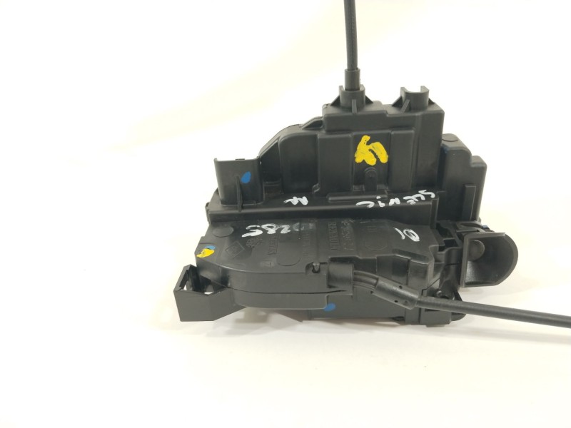 Recambio de cerradura puerta delantera izquierda para renault scenic iii expression referencia OEM IAM 805030006R  