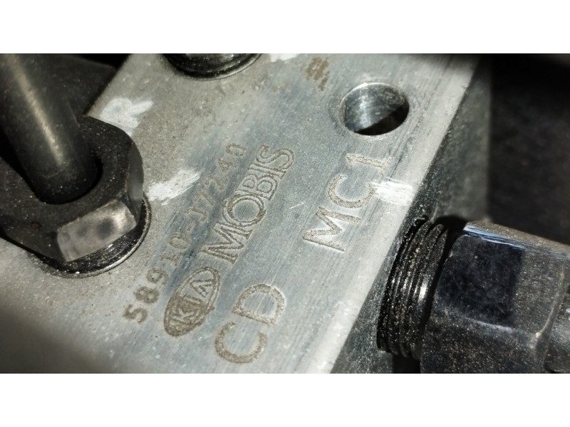 Recambio de abs para kia xceed m6ah11 referencia OEM IAM 58910J7240  