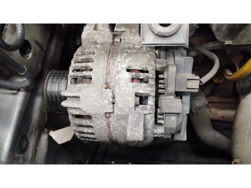 Recambio de alternador para renault clio iii exception referencia OEM IAM 8200429898  