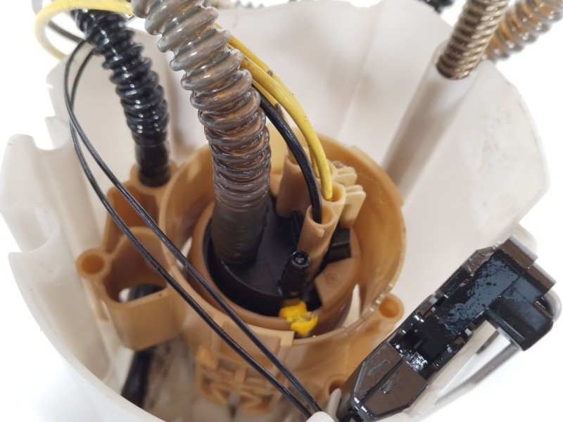 Recambio de bomba combustible para mini mini (f56) cooper d referencia OEM IAM 7300473  16117300473