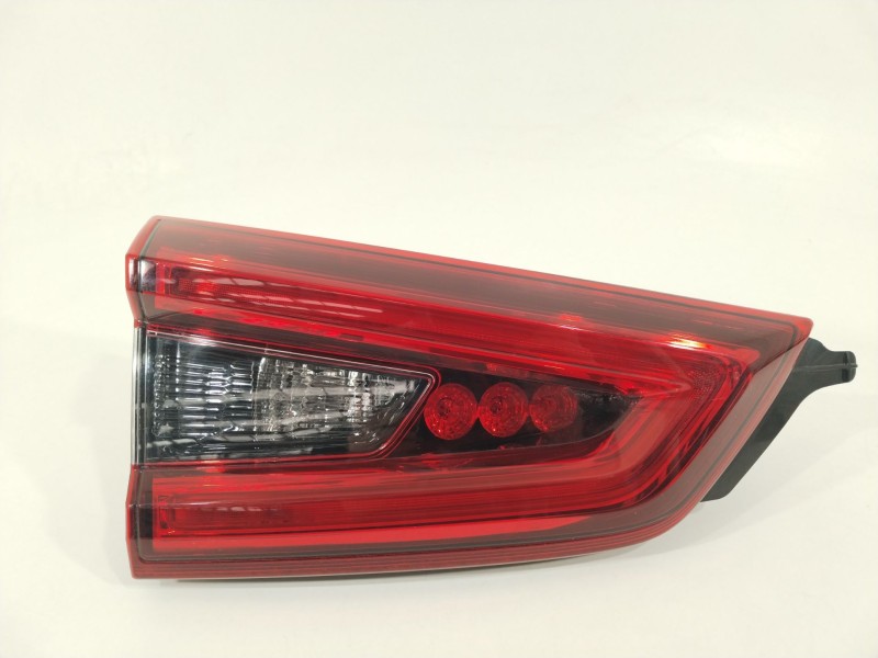 Recambio de piloto trasero izquierdo en porton para nissan qashqai (j11) acenta referencia OEM IAM 26555HV05A  26555HV55A