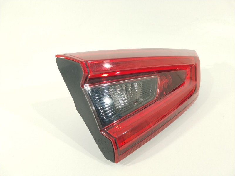 Recambio de piloto trasero izquierdo en porton para nissan qashqai (j11) acenta referencia OEM IAM 26555HV05A  26555HV55A