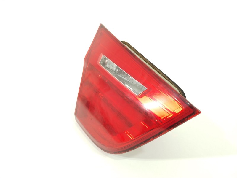 Recambio de piloto trasero izquierdo en porton para bmw serie 3 berlina (e90) 318d referencia OEM IAM 7289427  