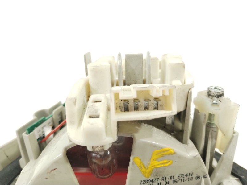 Recambio de piloto trasero izquierdo en porton para bmw serie 3 berlina (e90) 318d referencia OEM IAM 7289427  