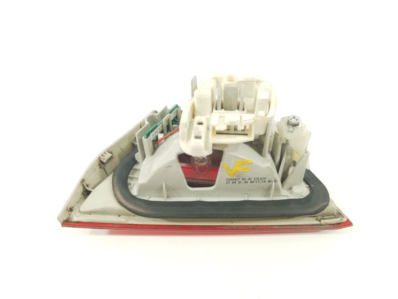 Recambio de piloto trasero izquierdo en porton para bmw serie 3 berlina (e90) 318d referencia OEM IAM 7289427  