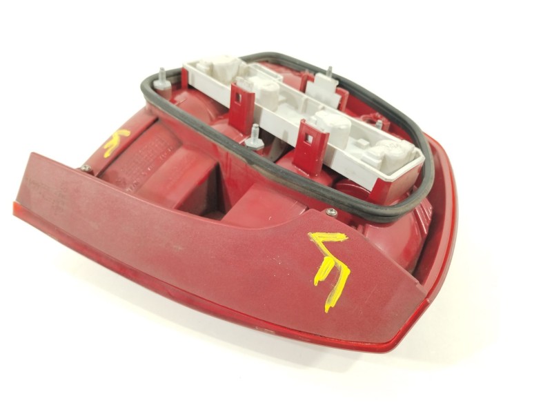 Recambio de piloto trasero derecho para skoda octavia berlina (1z3) elegance referencia OEM IAM 1Z5945112A  086651909