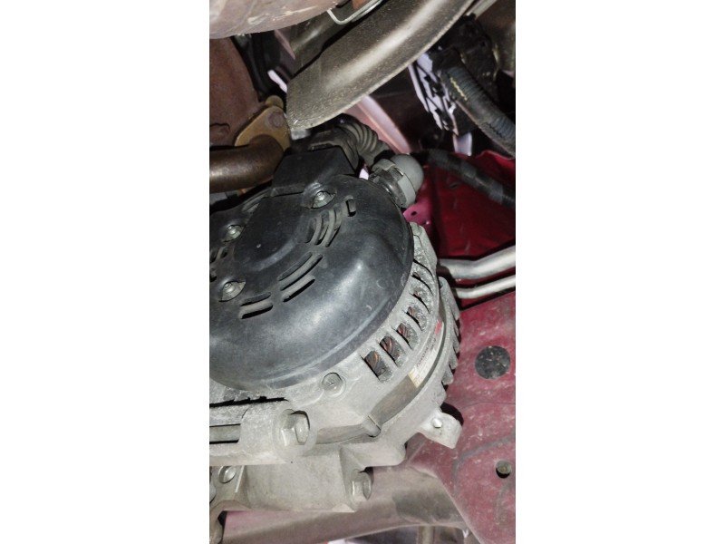 Recambio de alternador para toyota auris luna referencia OEM IAM 270600R011  1042105140