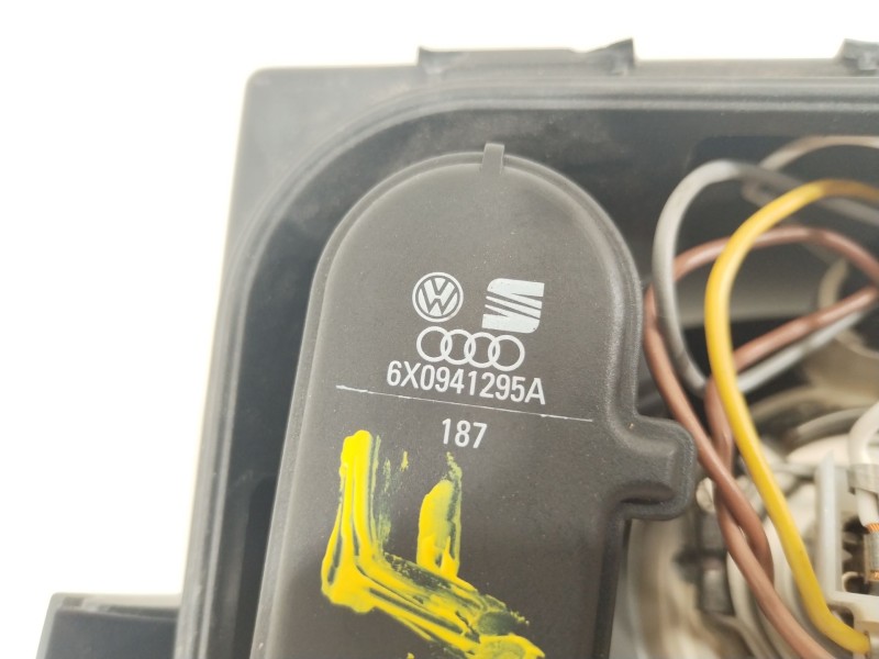 Recambio de faro derecho para seat arosa (6h1) 1.0 referencia OEM IAM 6H1941016 6X0941295A 