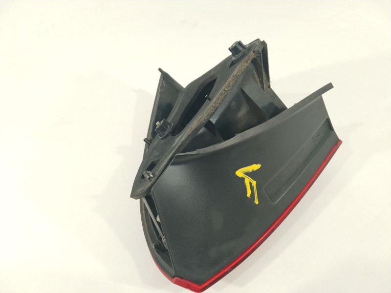 Recambio de piloto trasero izquierdo para citroën c5 ii (rc_) 2.0 hdi (rcrhrh) referencia OEM IAM 89032697  