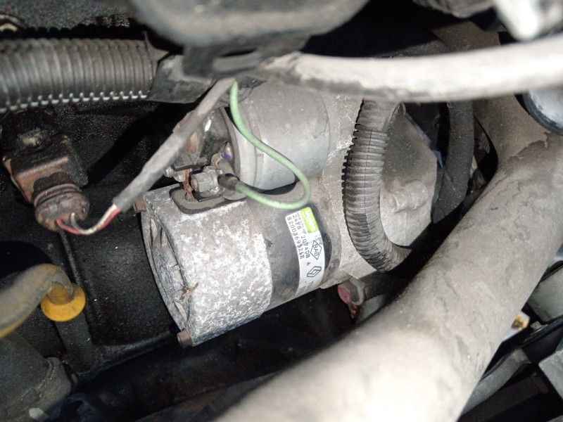 Recambio de motor arranque para renault clio iii 1.2 16v referencia OEM IAM 8200369521E  