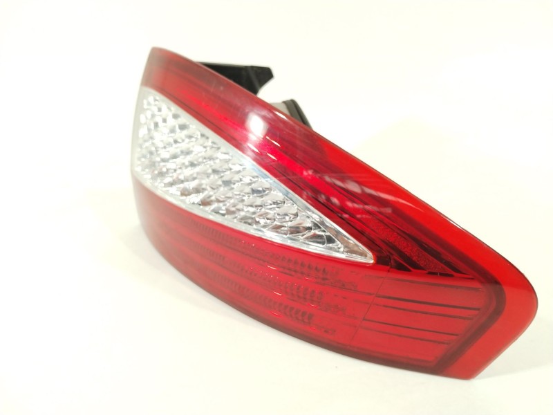 Recambio de piloto trasero derecho para ford mondeo ber. (ca2) trend referencia OEM IAM 084311973RF  1523730