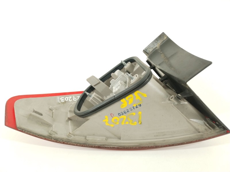 Recambio de piloto trasero derecho para ford mondeo ber. (ca2) trend referencia OEM IAM 084311973RF  1523730