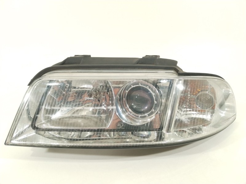 Recambio de faro izquierdo para audi a4 b5 (8d2) 1.9 tdi quattro referencia OEM IAM 8D0941003AK  89300371