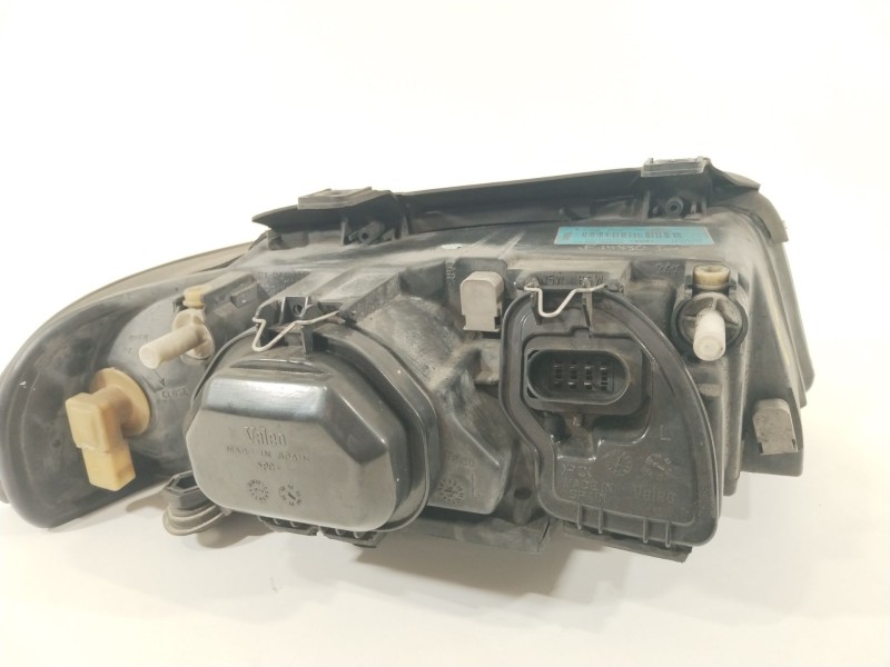 Recambio de faro izquierdo para audi a4 b5 (8d2) 1.9 tdi quattro referencia OEM IAM 8D0941003AK  89300371