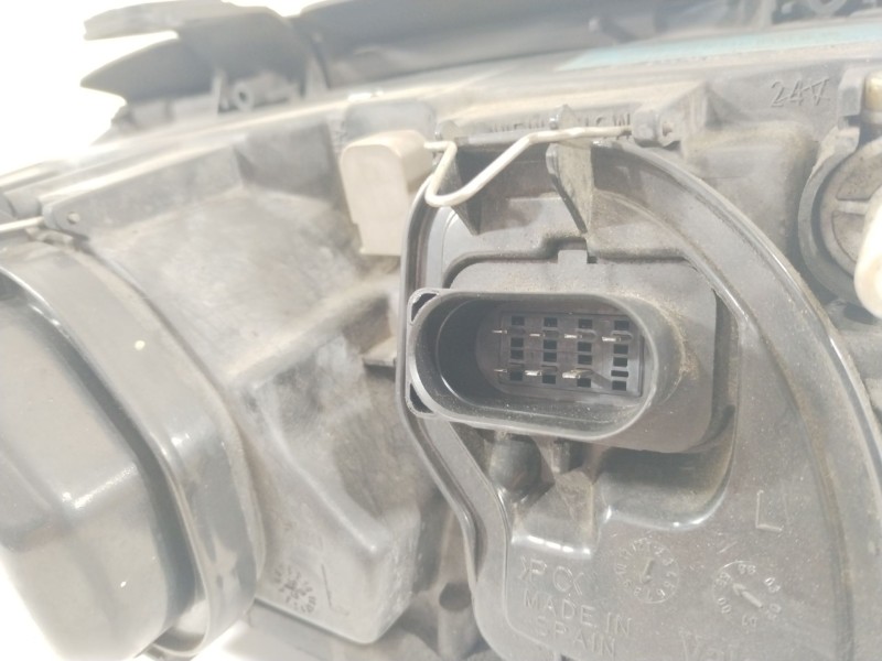 Recambio de faro izquierdo para audi a4 b5 (8d2) 1.9 tdi quattro referencia OEM IAM 8D0941003AK  89300371