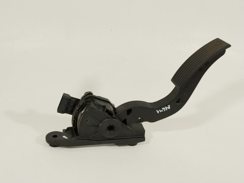 Recambio de potenciometro pedal para hyundai i20 iii (bc3, bi3) 1.2 referencia OEM IAM 327001RXXX  32700B9010