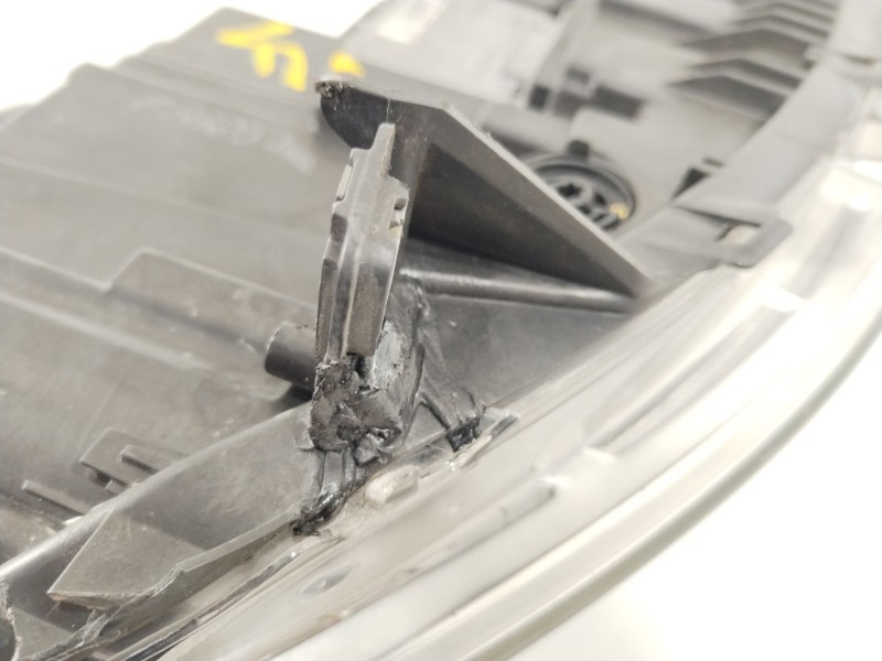 Recambio de faro izquierdo para citroën c5 iii (rd_) 2.0 hdi 140 referencia OEM IAM 9684845880  6208H8