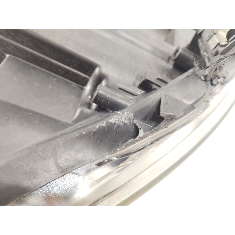 Recambio de faro izquierdo para citroën c5 iii (rd_) 2.0 hdi 140 referencia OEM IAM 9684845880  6208H8