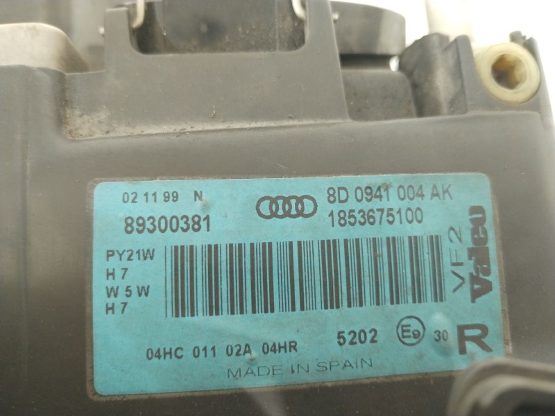 Recambio de faro derecho para audi a4 b5 (8d2) 1.9 tdi quattro referencia OEM IAM 8D0941004AK  89300381