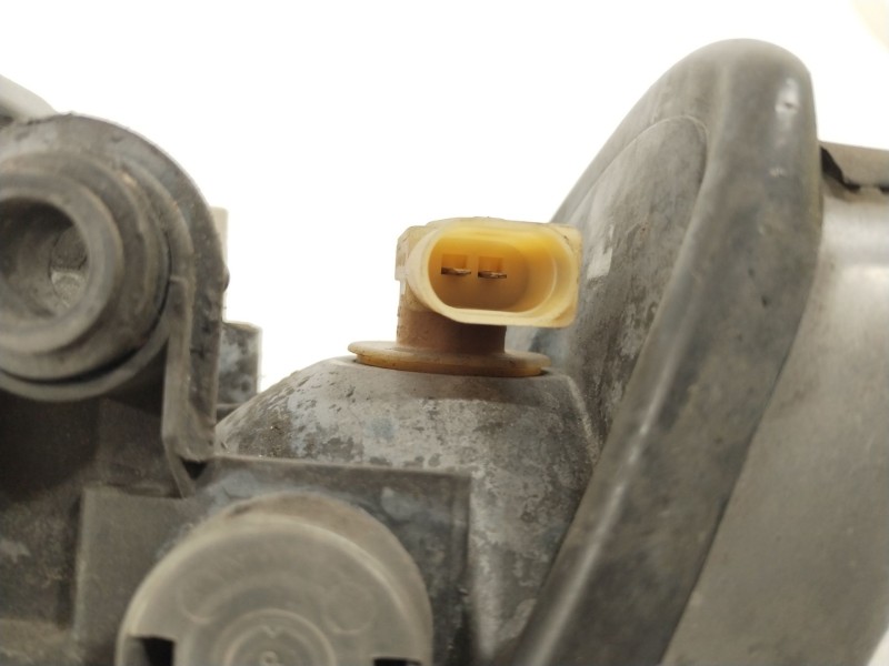 Recambio de faro derecho para audi a4 b5 (8d2) 1.9 tdi quattro referencia OEM IAM 8D0941004AK  89300381