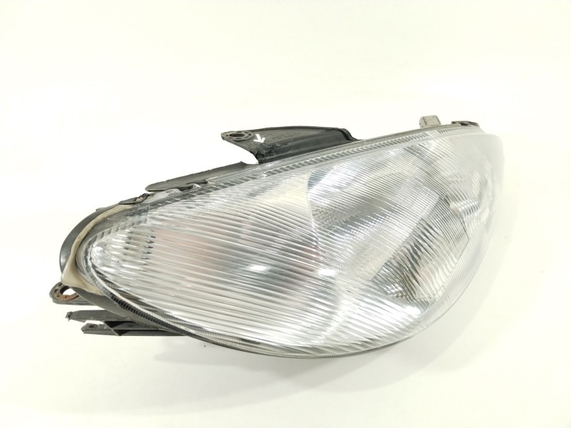 Recambio de faro derecho para peugeot 206 hatchback (2a/c) 1.4 i referencia OEM IAM 89002770  