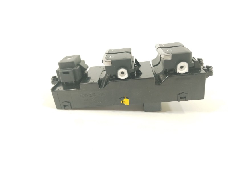 Recambio de mando elevalunas delantero izquierdo para kia ceed (cd) 1.0 t-gdi referencia OEM IAM 93570A2200  