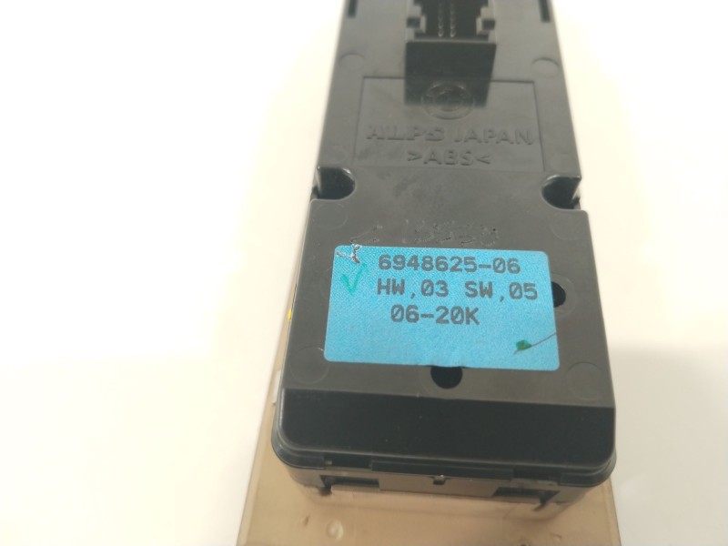Recambio de mando elevalunas delantero izquierdo para bmw 3 touring (e91) 320 d referencia OEM IAM 694862506  61319217333