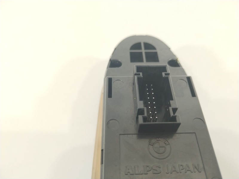 Recambio de mando elevalunas delantero izquierdo para bmw 3 touring (e91) 320 d referencia OEM IAM 694862506  61319217333