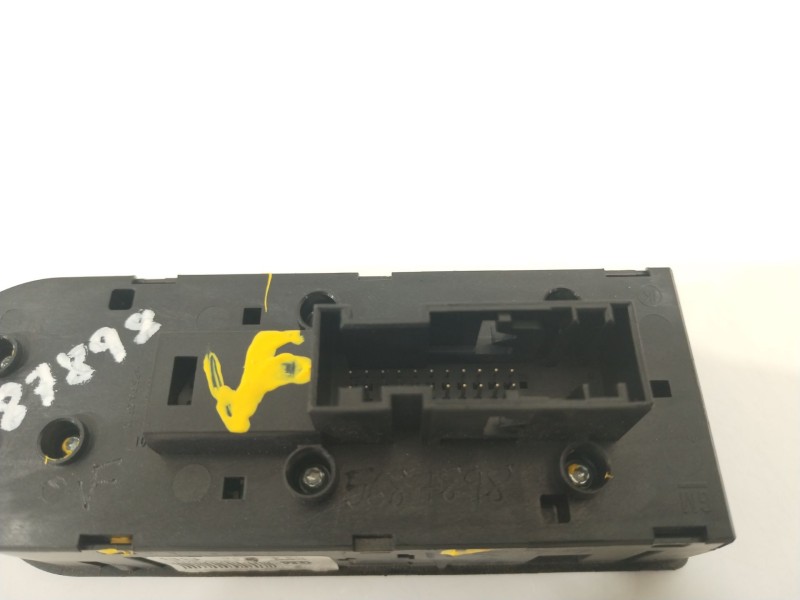 Recambio de mando elevalunas delantero izquierdo para opel astra h ber. cosmo referencia OEM IAM 13209203  