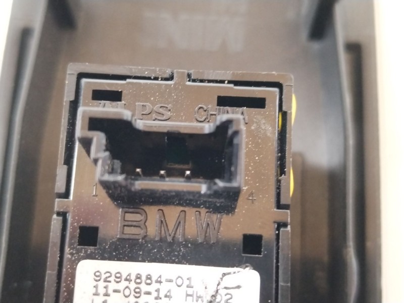 Recambio de mando elevalunas delantero derecho para mini mini (f56) cooper d referencia OEM IAM 9294884  61319294884