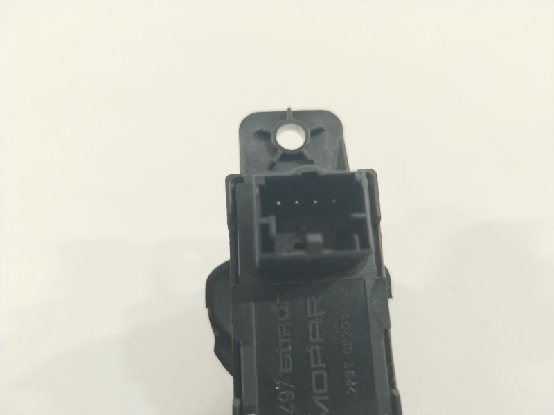 Recambio de mando elevalunas delantero derecho para fiat nuova 500 (150) star referencia OEM IAM 07356294040  