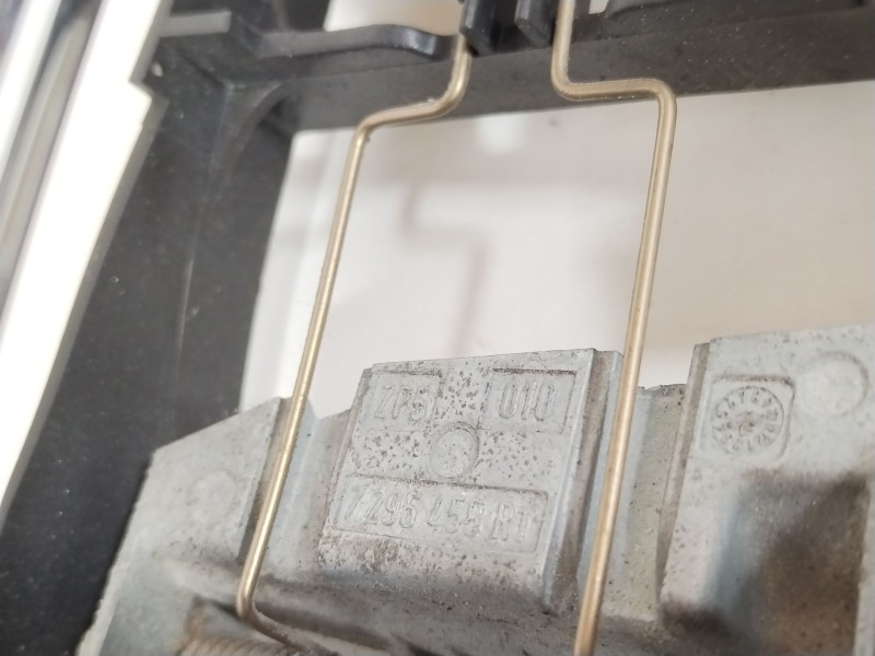 Recambio de maneta exterior trasera derecha para mini mini (f56) cooper d referencia OEM IAM 51217317636  51217296458