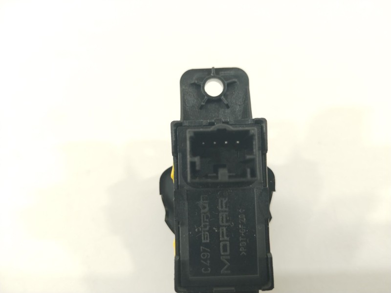 Recambio de mando elevalunas delantero izquierdo para fiat nuova 500 (150) star referencia OEM IAM 07356294040  