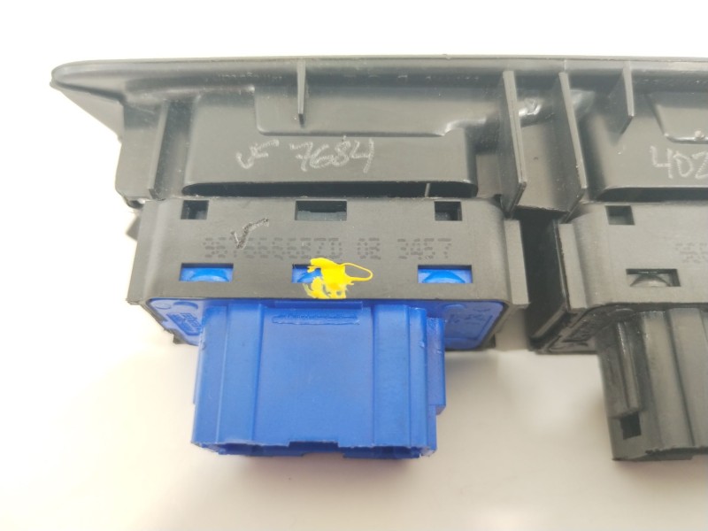 Recambio de mando elevalunas delantero derecho para citroën c-elysée shine referencia OEM IAM 96766662ZD  96657927ZD