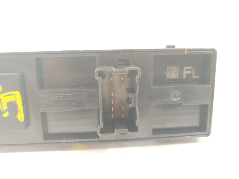 Recambio de mando elevalunas delantero izquierdo para nissan qashqai (j11) acenta referencia OEM IAM 25401HV10B  