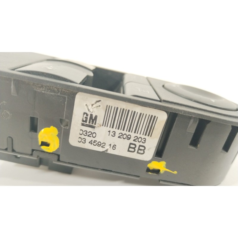 Recambio de mando elevalunas delantero izquierdo para opel astra h (a04) 1.9 cdti (l48) referencia OEM IAM 13209203  