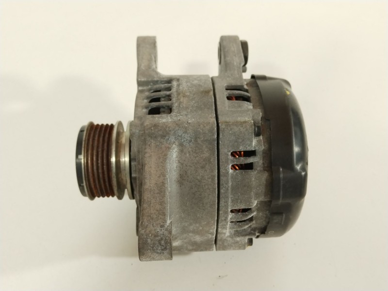 Recambio de alternador para kia cee´d business referencia OEM IAM 373002A750  