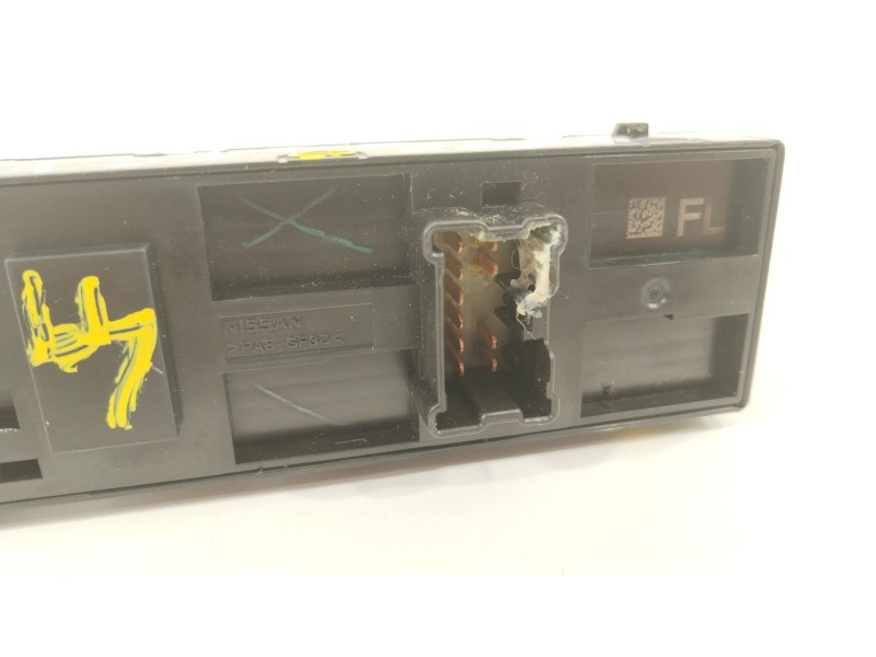 Recambio de mando elevalunas delantero izquierdo para nissan qashqai ii (j11, j11_) 1.5 dci referencia OEM IAM 25401HV00B  