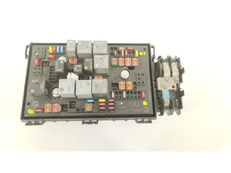 Recambio de caja reles / fusibles para opel astra j (p10) 1.7 cdti (68) referencia OEM IAM 13313205  1110011AA
