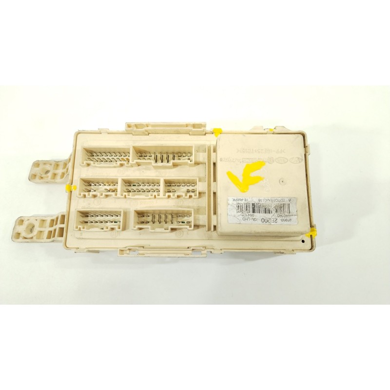 Recambio de caja reles / fusibles para hyundai santa fe (bm) 2.2 crdi classic (2wd) referencia OEM IAM 919502B200  