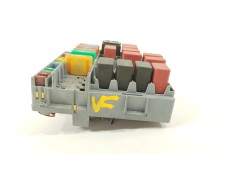 Recambio de caja reles / fusibles para ford ka (ccu) grand prix iii referencia OEM IAM 51781452   2