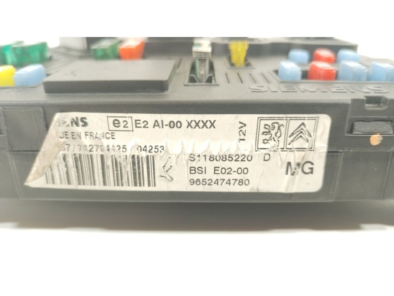 Recambio de caja reles / fusibles para peugeot 206 hatchback (2a/c) 1.4 i referencia OEM IAM 9652474780  BSIE0200