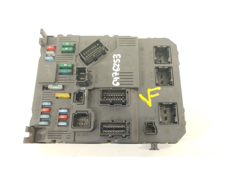 Recambio de caja reles / fusibles para citroën xsara picasso (n68) 1.6 hdi referencia OEM IAM 9657999780  