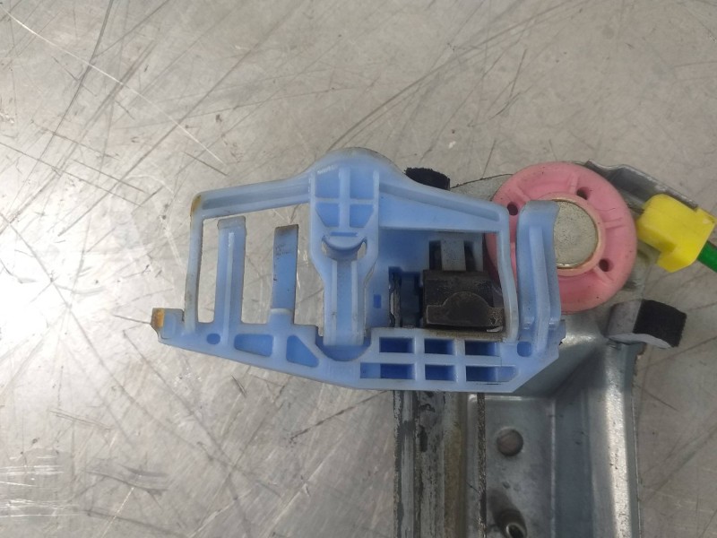 Recambio de elevalunas delantero derecho para opel corsa d cmon referencia OEM IAM 39161990  