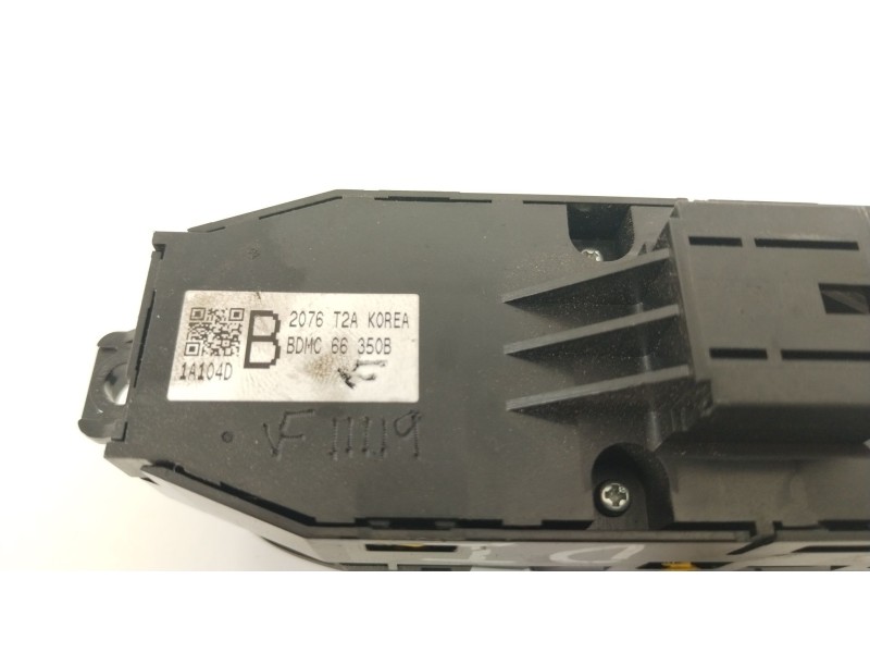 Recambio de mando elevalunas delantero izquierdo para mazda cx-30 zenith referencia OEM IAM BDMC66350B  