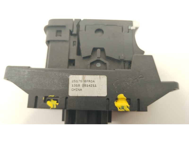 Recambio de palanca freno de mano para nissan qashqai (j11) acenta referencia OEM IAM 251756FR0A  