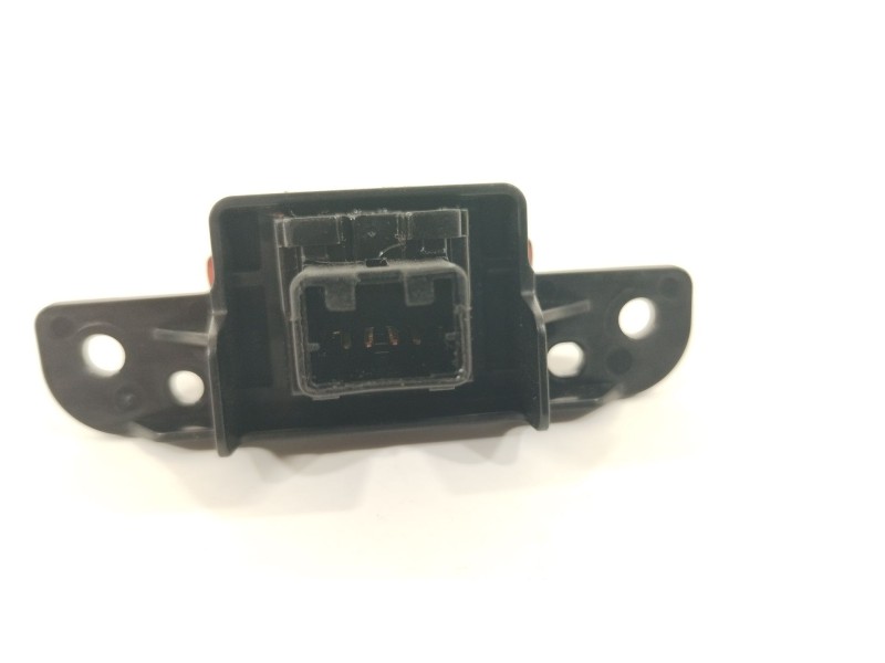 Recambio de warning para nissan pulsar (c13) acenta referencia OEM IAM 682UU3ZL0A  